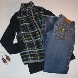 B.B. Dakota small vest